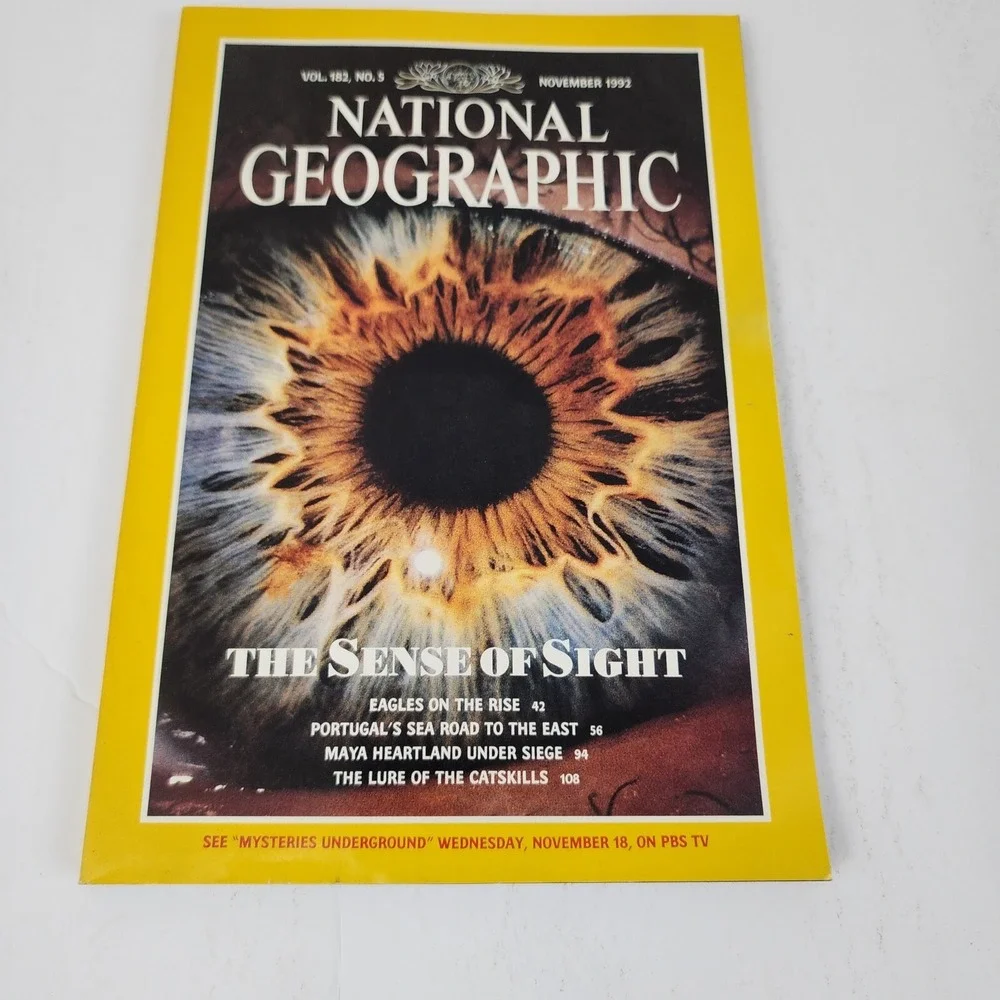 National Geographic Magazine November 1992 No Map